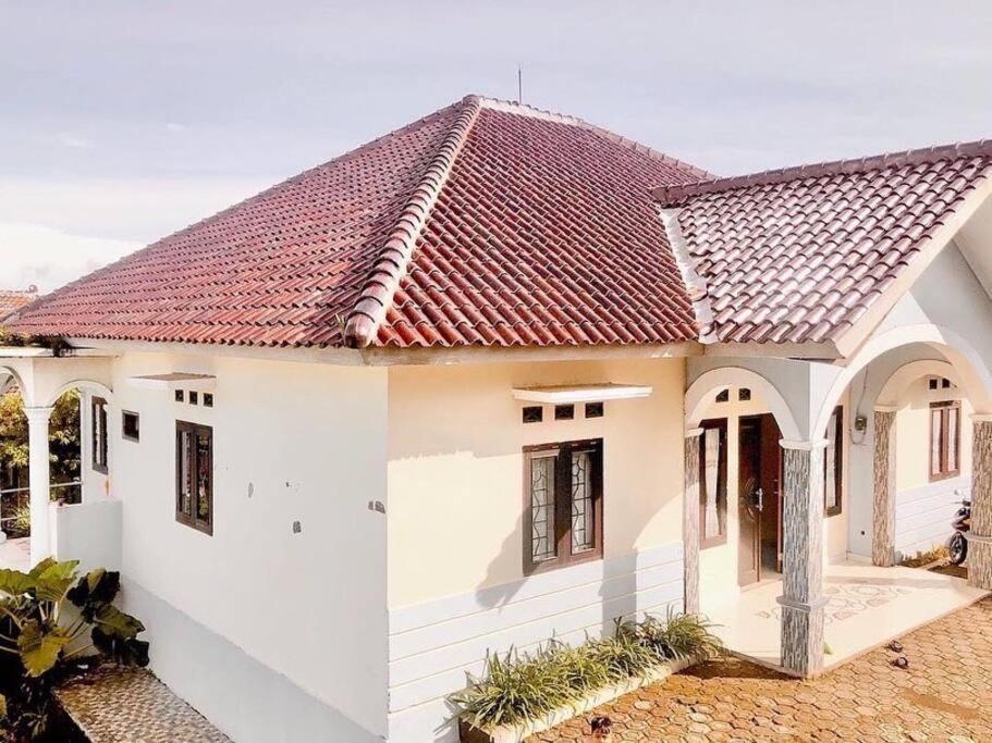 Villa A One Puncak Cilama Εξωτερικό φωτογραφία